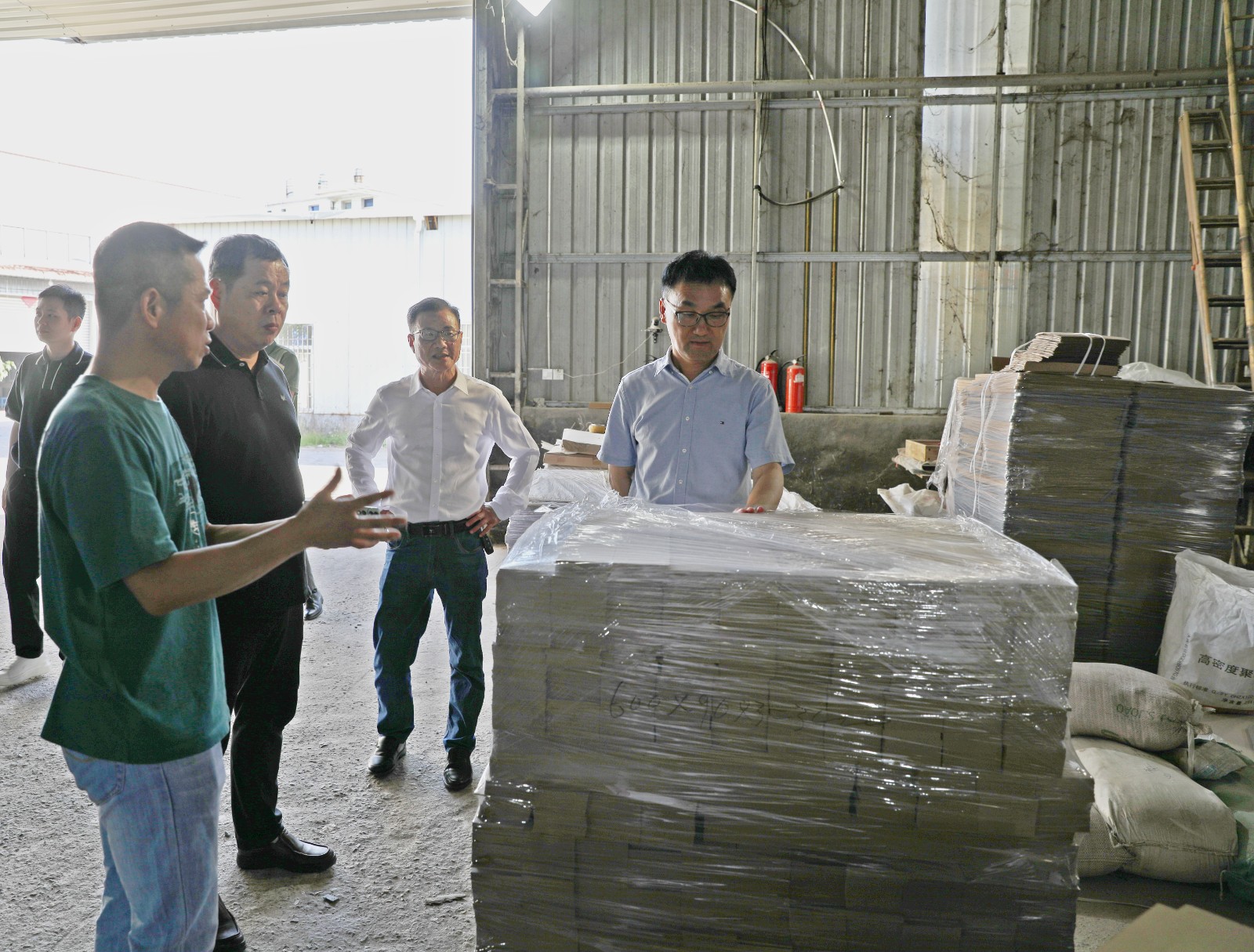 168368175020008.jpg 出租場(chǎng)所6_副本.jpg